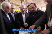 گزارش تصویری/ تشریح اقدامات اپراتوری رایتل در حضور دکتر عارف در شانزدهمین نمایشگاه تلکام 