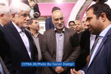 گزارش تصویری/ تشریح اقدامات اپراتوری رایتل در حضور دکتر عارف در شانزدهمین نمایشگاه تلکام 