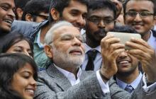 نخست‌وزیری که عاشق سِلفی گرفتن است! (+تصاویر)