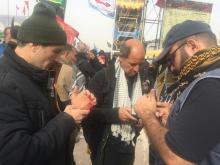 گزارش تصویری/ ارائه‌ی خدمات ارتباطی رایتل به زائران اربعین