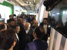 بازدید دکتر واعظی از غرفه پارسیان همراه لوتوس در الکامپ ۲۰۱۶ 