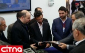 بازدید وزیر ارتباطات از غرفه‌ی دانشکده‌ی پست و مخابرات در نمایشگاه اینترنت اشیاء